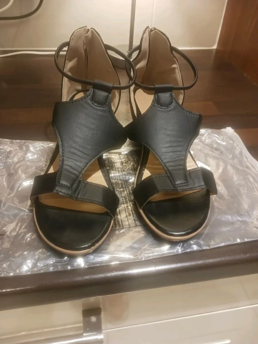 Orthopedic sandals - Image 3