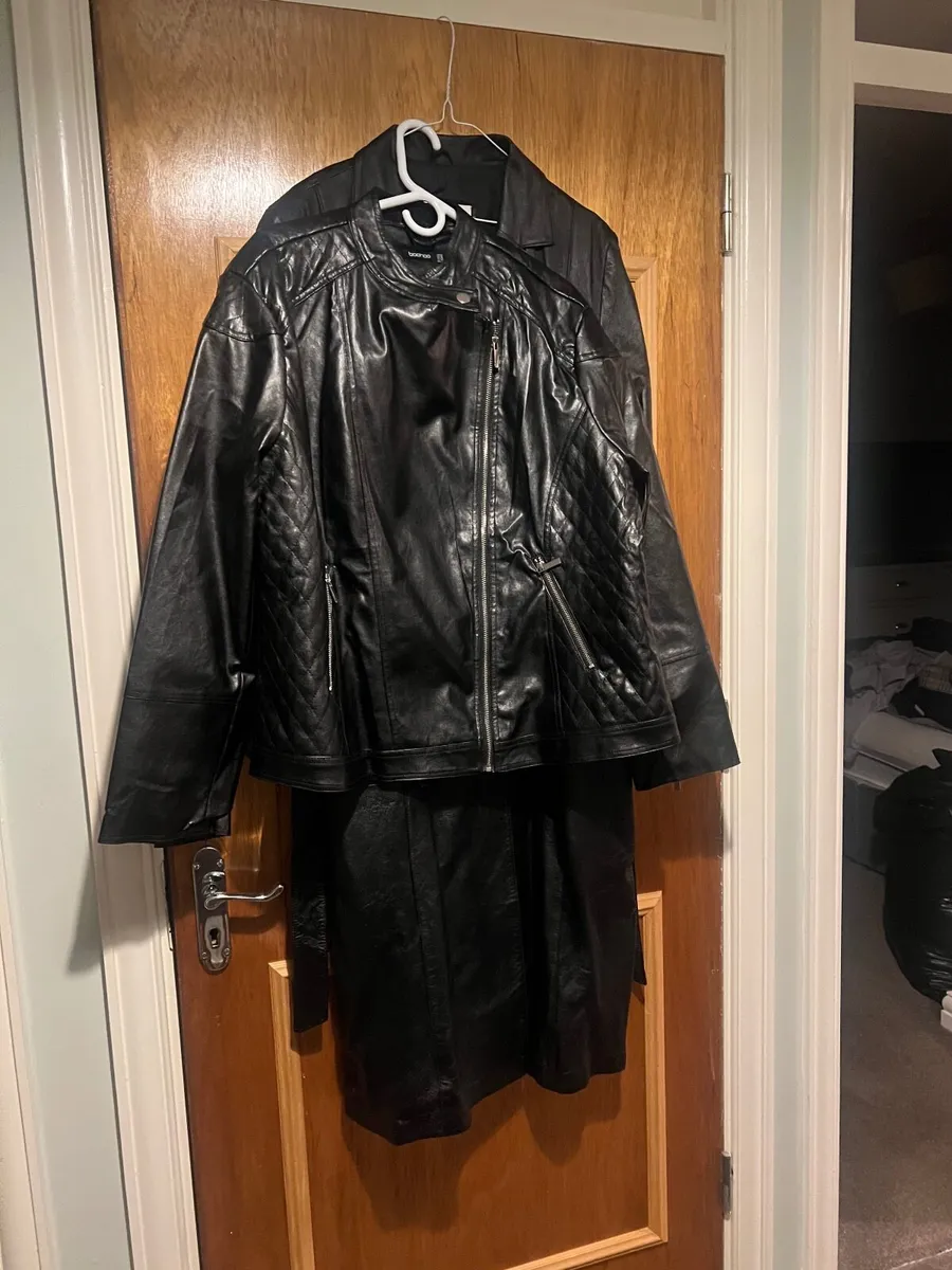 Clothes - Image 2