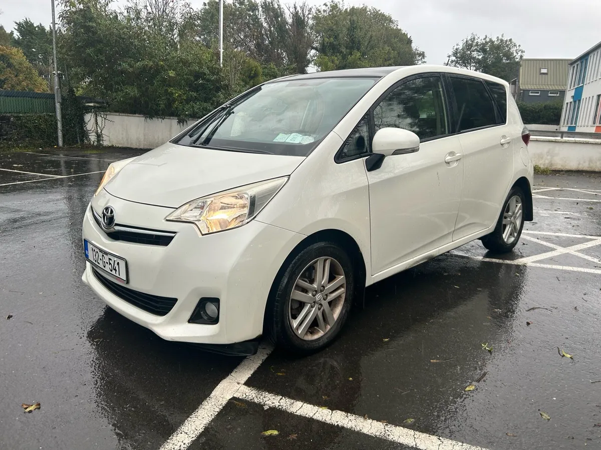 2013 Yaris Verso Automatic - Image 3
