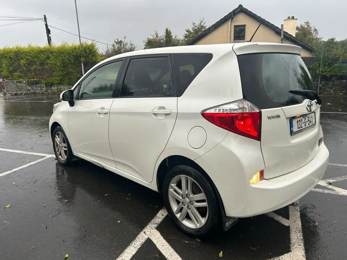 2013 Yaris Verso Automatic - Image 4