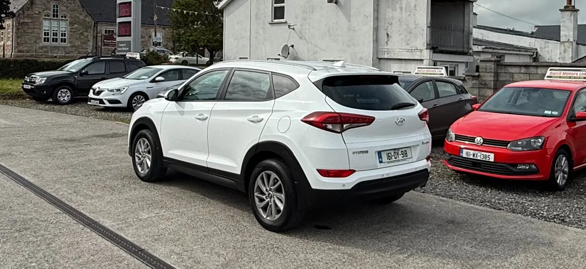 Hyundai Tucson 1.7 New Nct - Image 2
