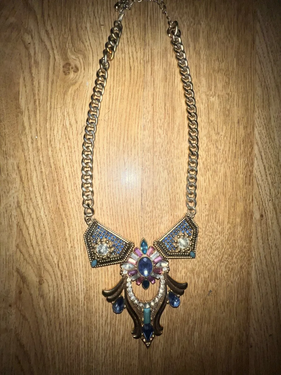 Jewellery Chains - Image 1