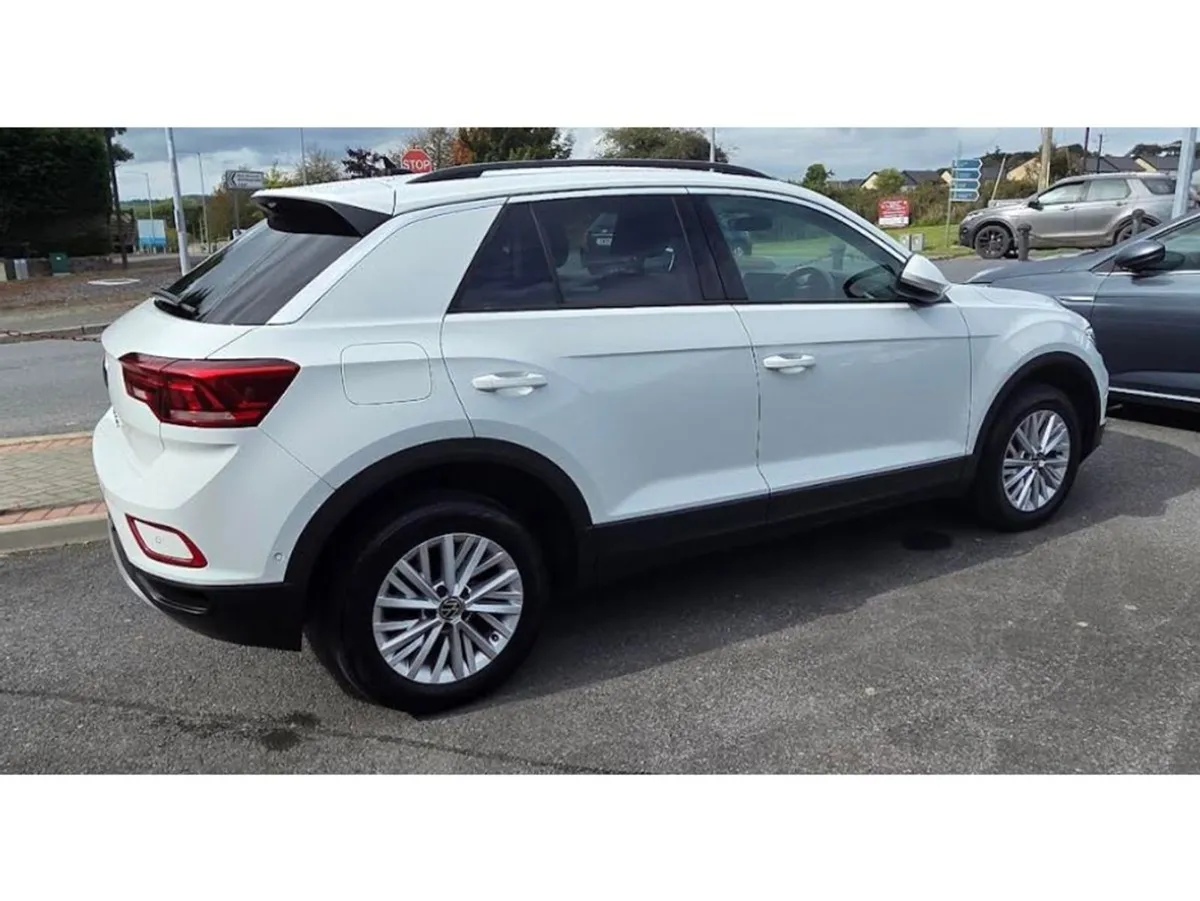 Volkswagen T-Roc Life 1.0 TSI Manual 6speed FWD 1 - Image 3