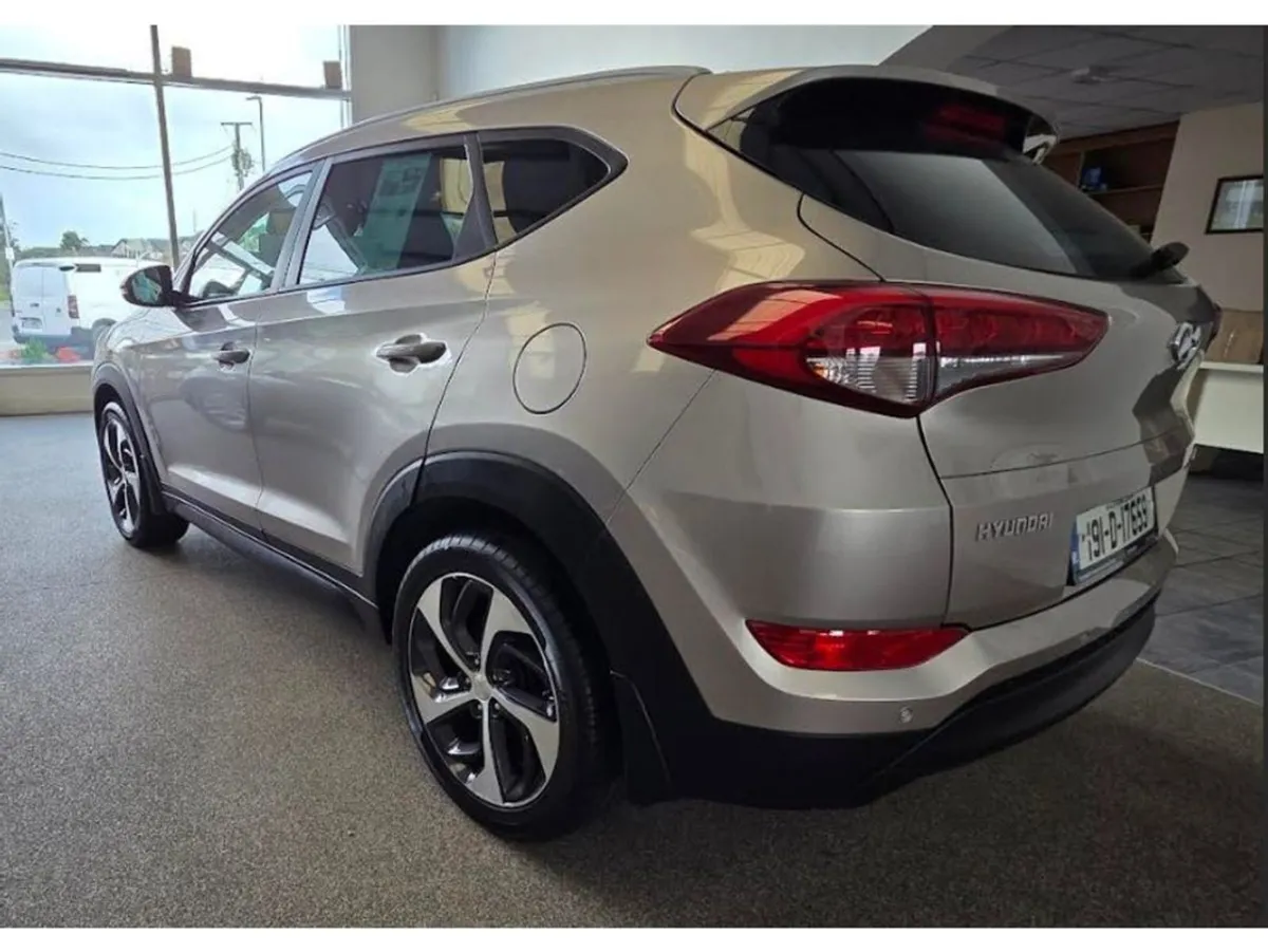 Hyundai Tucson Ix35 Executive SE 5DR - Image 3
