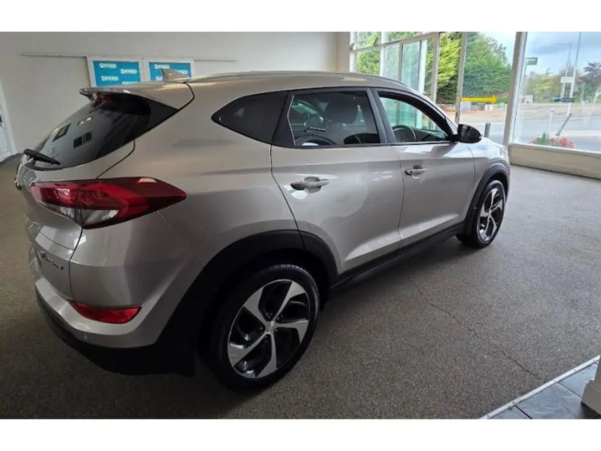 Hyundai Tucson Ix35 Executive SE 5DR - Image 4