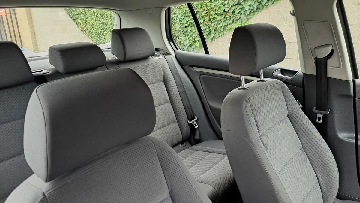 Golf 1.4 petrol new nct 11 2026 tax 10 2025 - Image 2