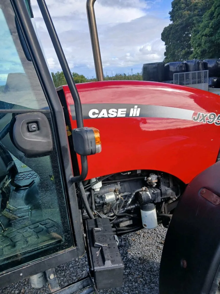 Case IH JX 95 - Image 2