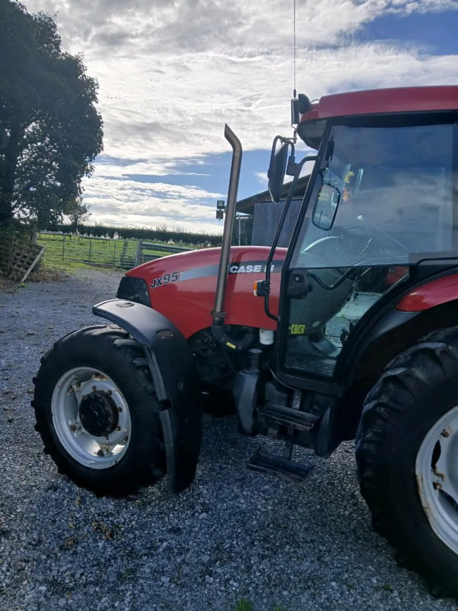 Case IH JX 95 - Image 4