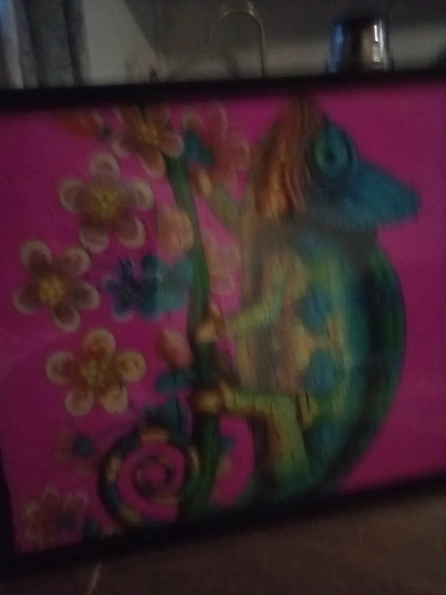 artwork of purple iguana - Image 2