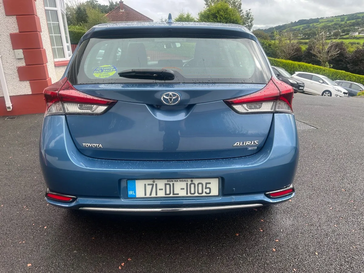 2017 Toyota auris 1.4 D4D Luna - Image 4