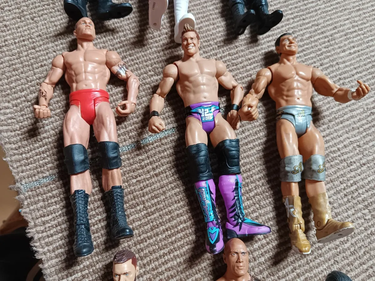 WWE ACTION FIGURES - Image 2