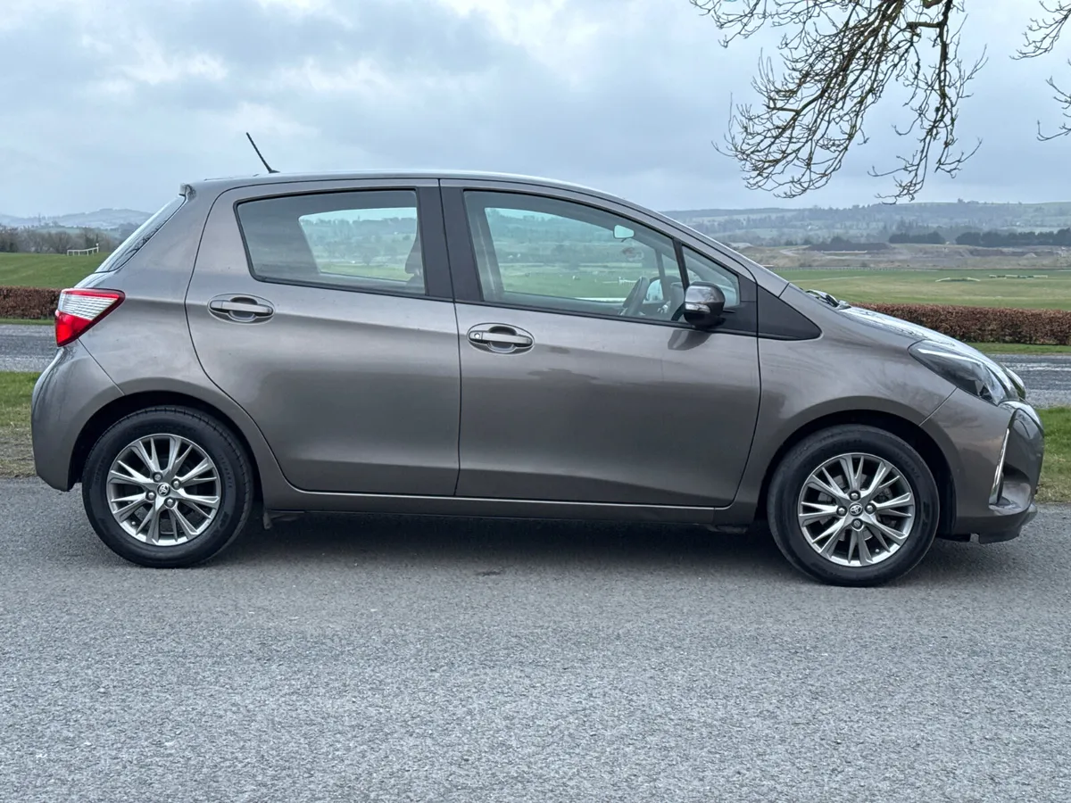 Toyota Yaris 2018 Luna Tiny Mileage - Image 3