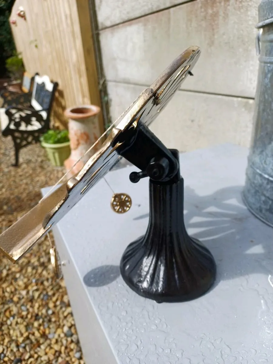Vintage Cast-iron Book Holder - Image 3