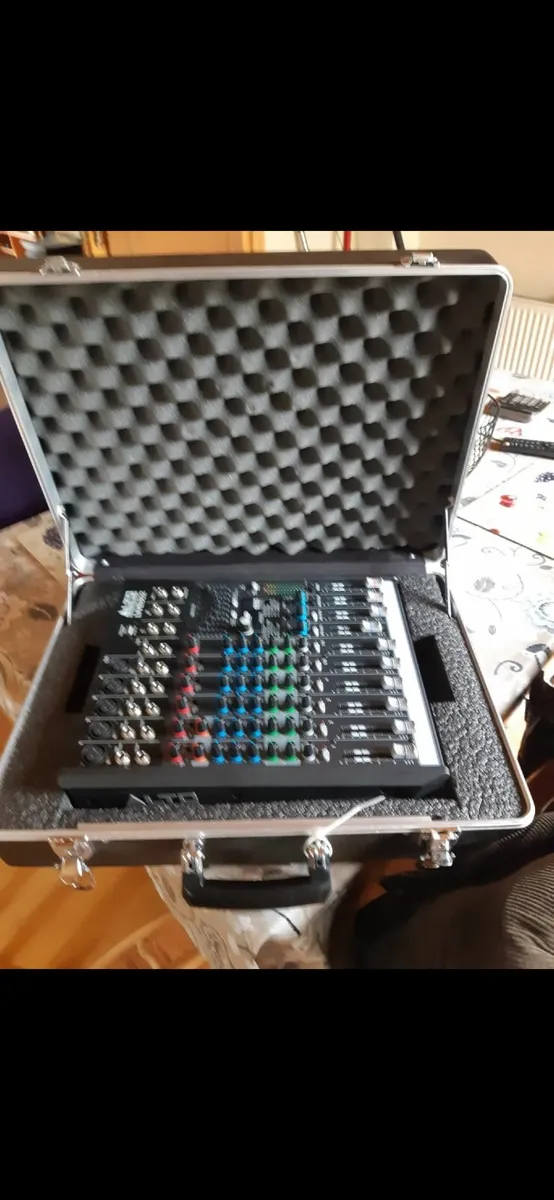 Music Equipment - Image 4