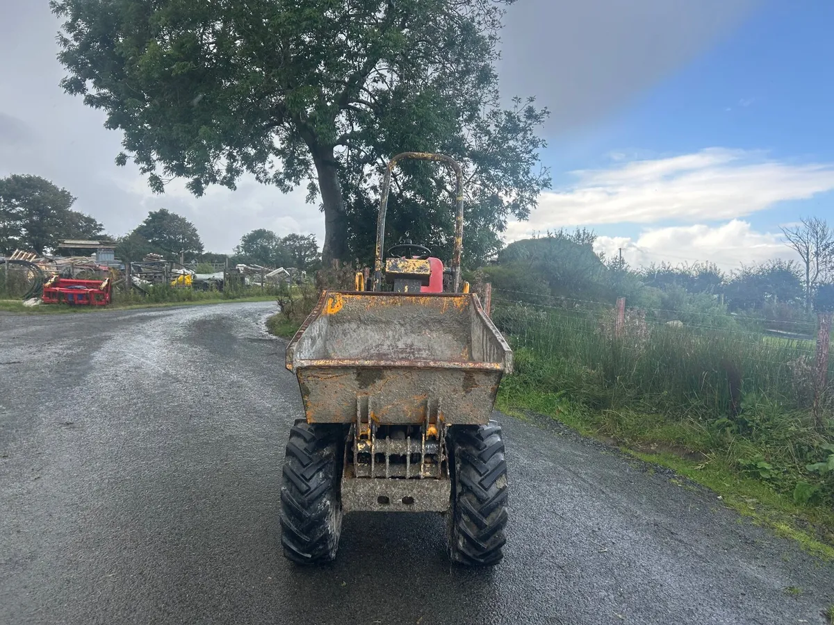 One tonne dumper - Image 3