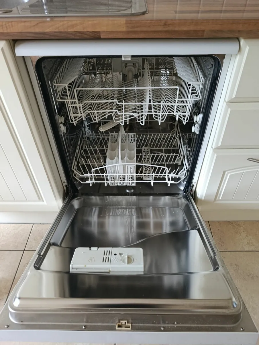 Fridge freezer - Image 3
