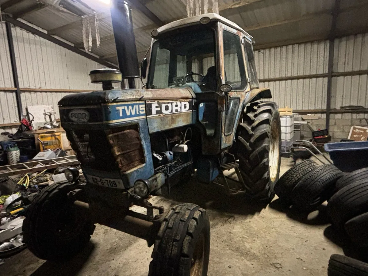 Ford 7710 Tractor - Image 2