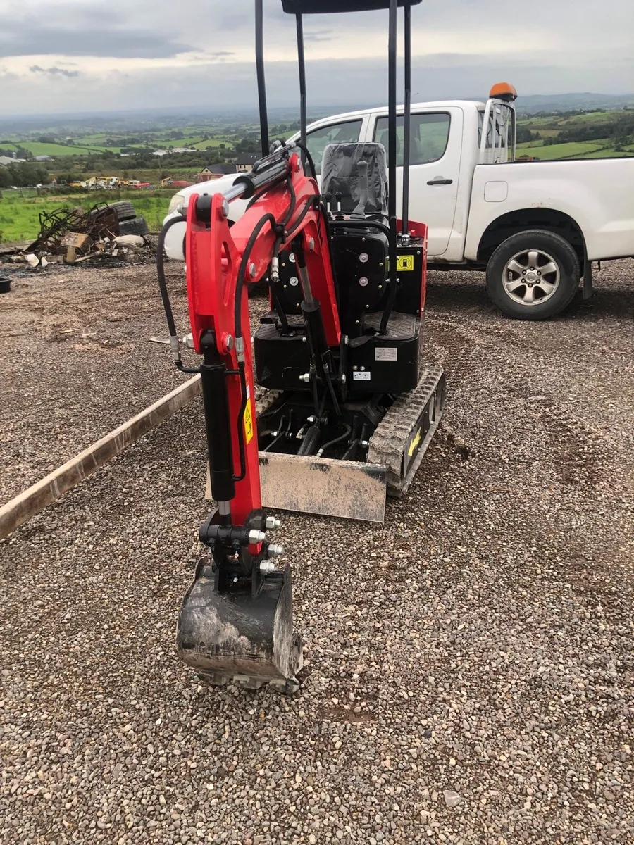 Mini digger - Image 4