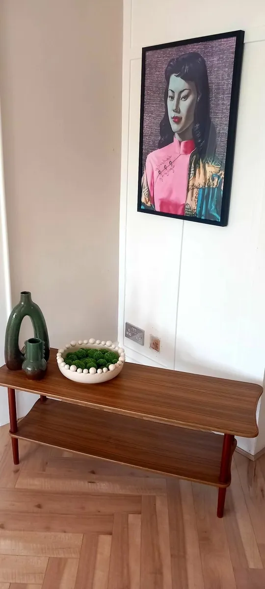 An original 1960s mid century 2 tier coffee table - Image 2