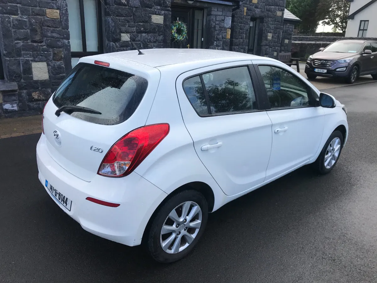 Hyundai i20 Petrol 1.2 CC 2014 - Image 4