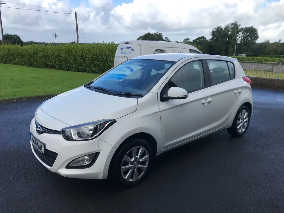 Hyundai i20 Petrol 1.2 CC 2014 - Image 3