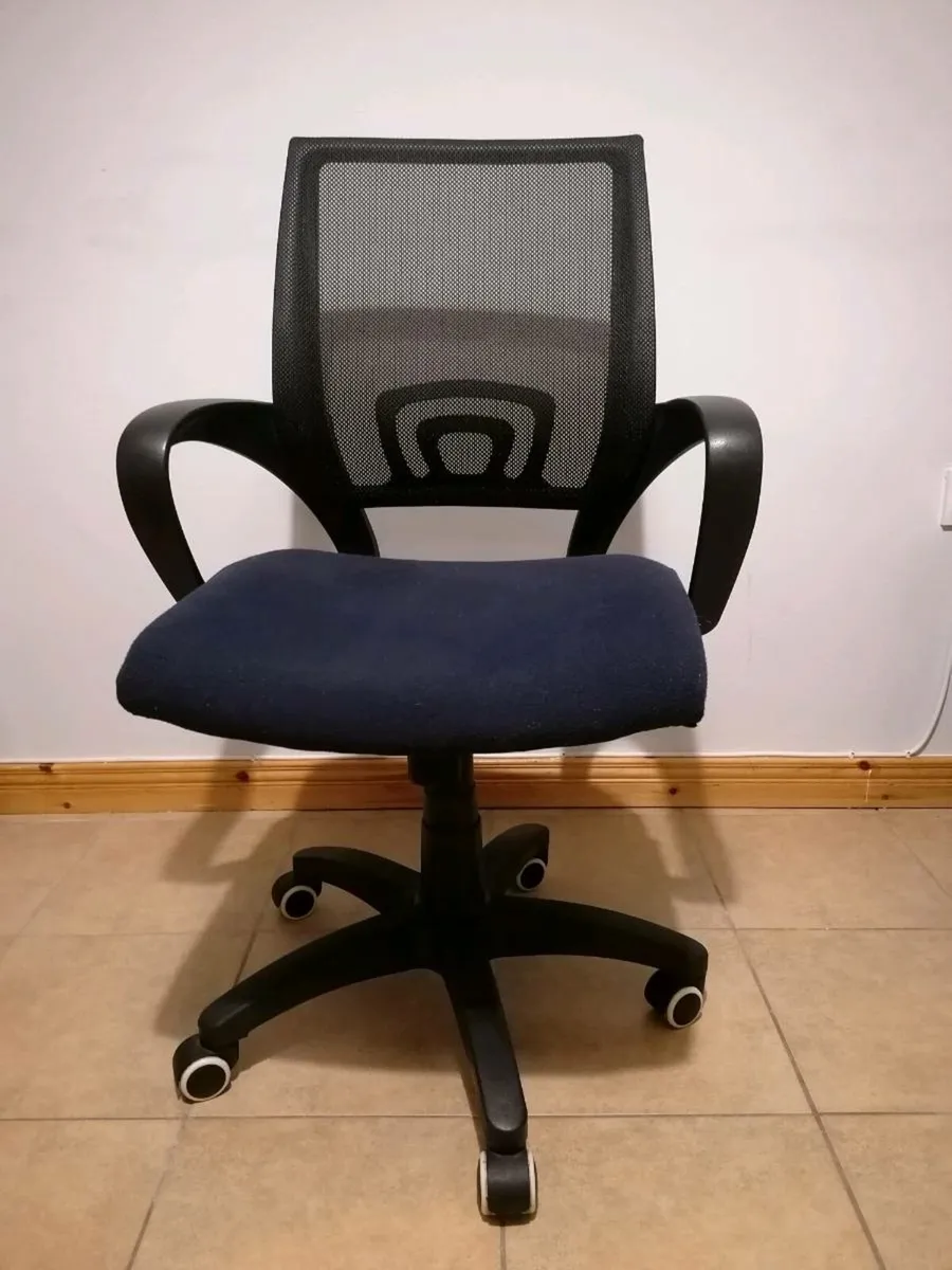 Ergonomic office desk chair - Image 2
