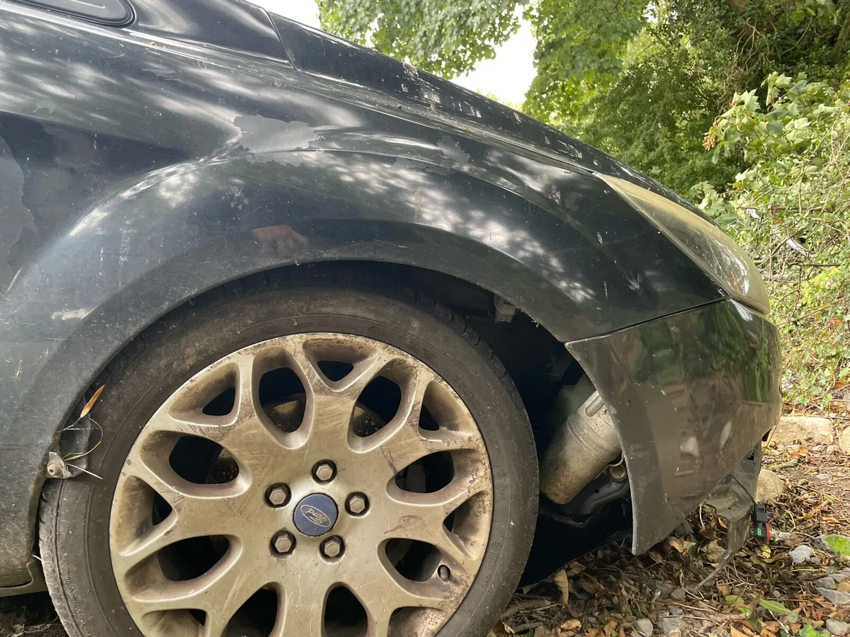 Ford Focus for repair/breaking - Image 4
