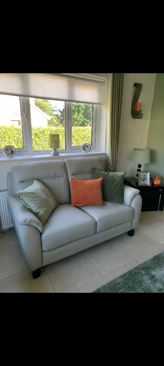 EZ living Arlo 3 & 2 seater couched - brand new - Image 4