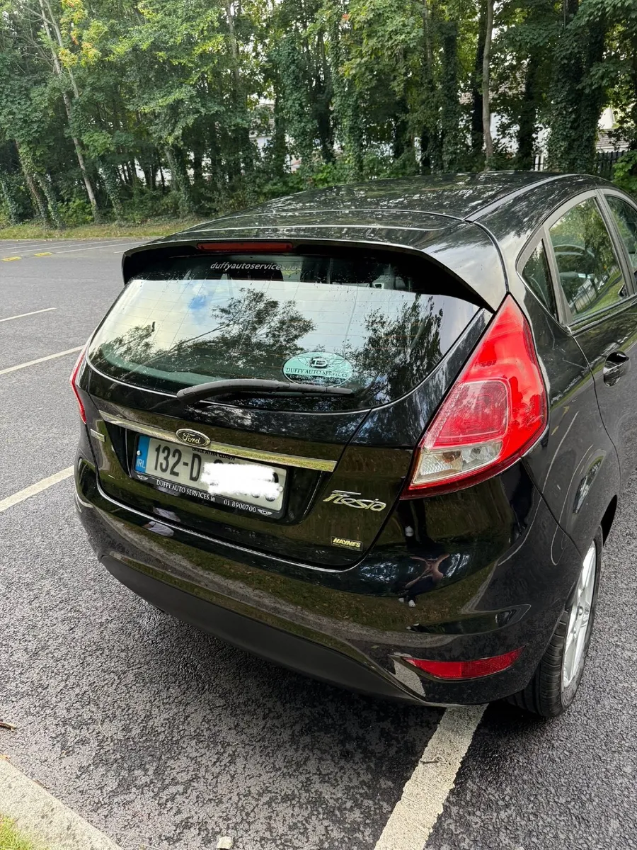 Ford Fiesta 2013 - Image 2