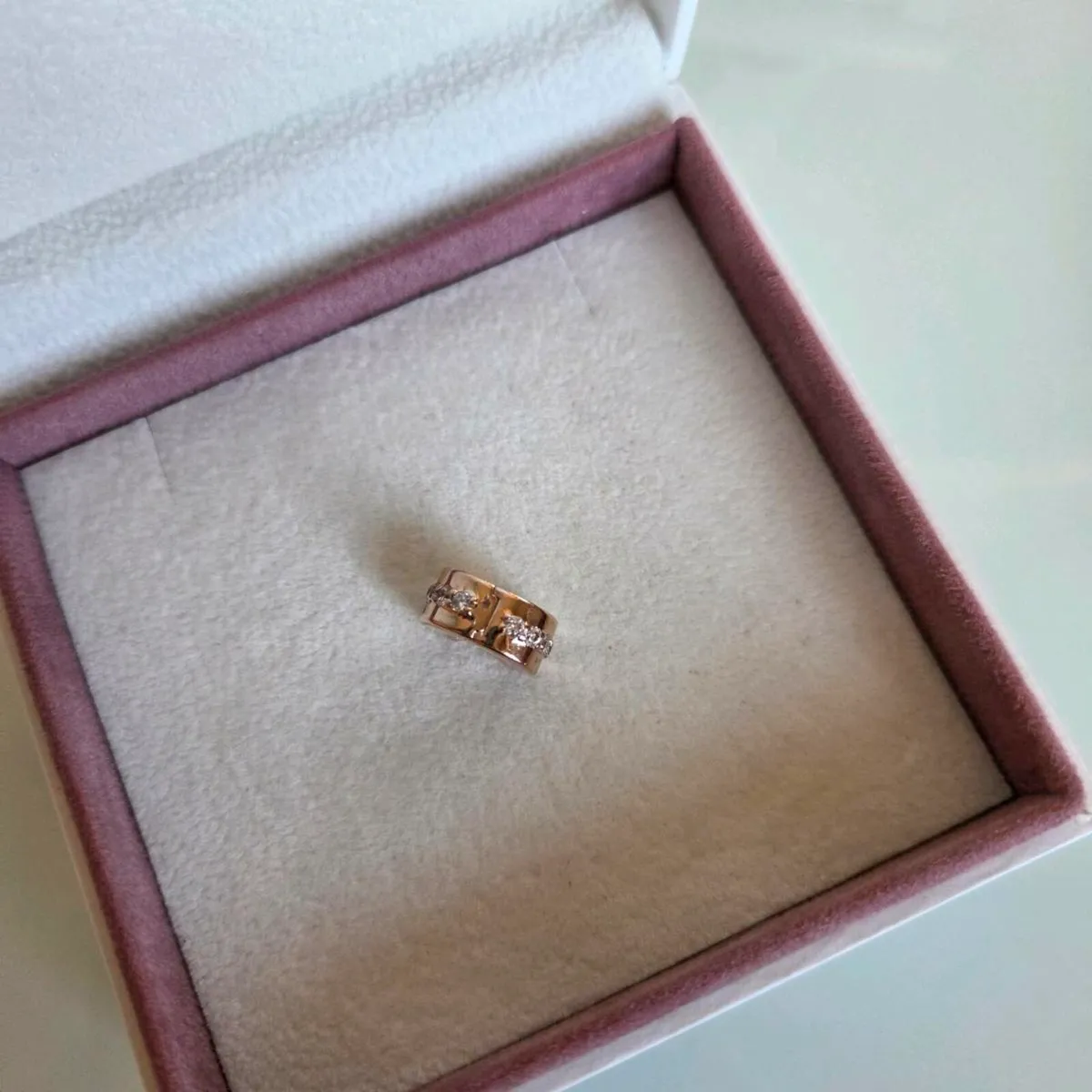 Pandora charm clip rose gold sparkling round - Image 1