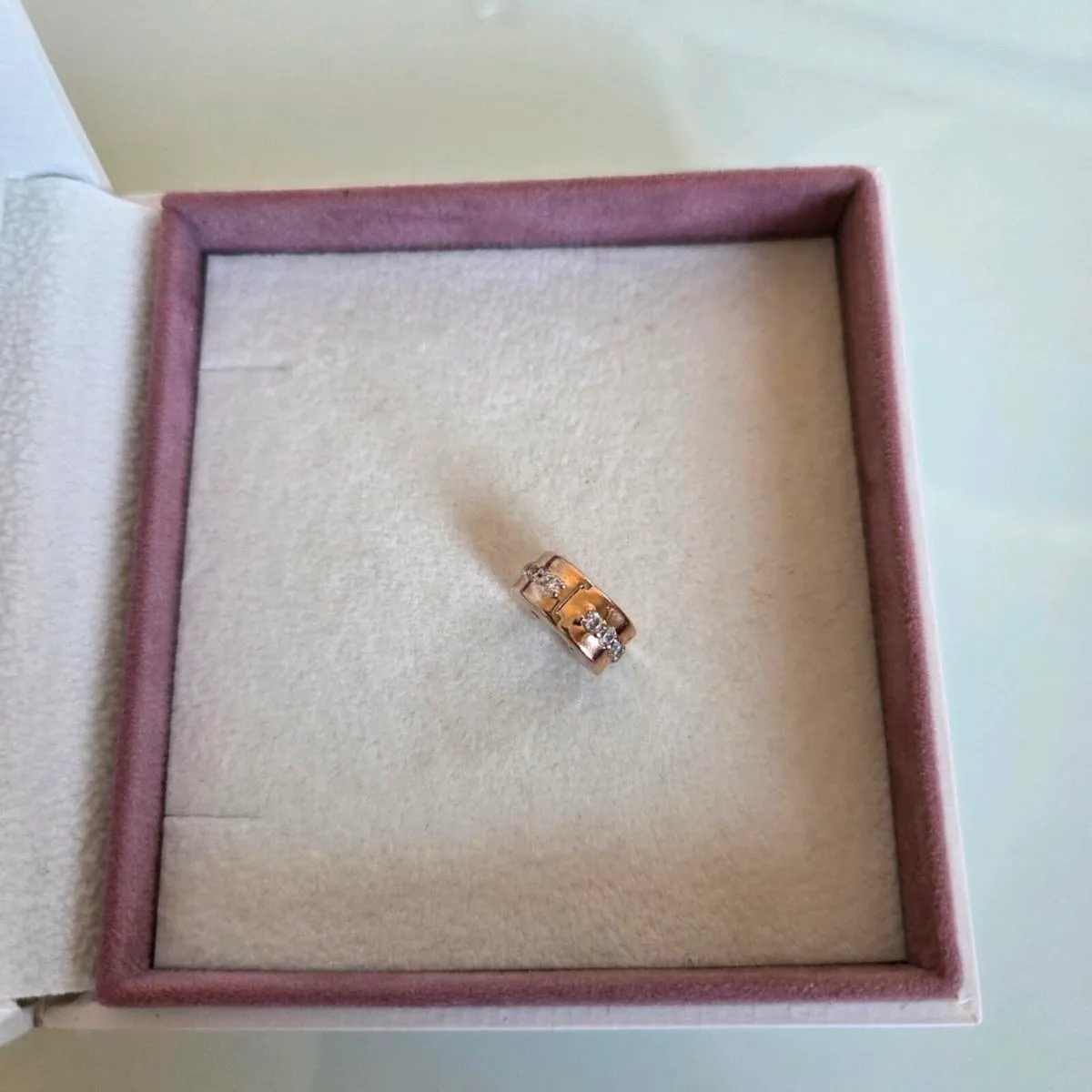 Pandora charm clip rose gold sparkling round - Image 4