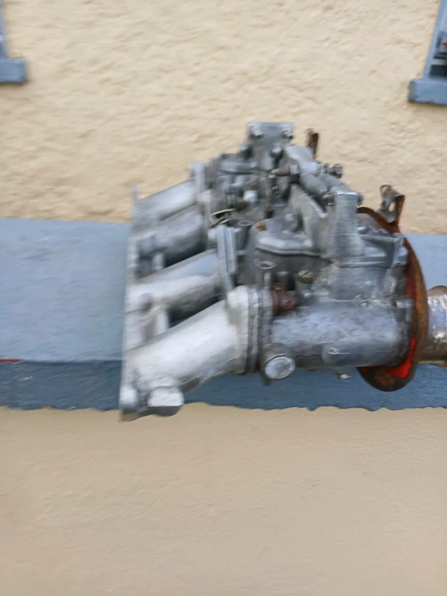 Weber Twin 50 carburettors with  Pinto manifold - Image 3