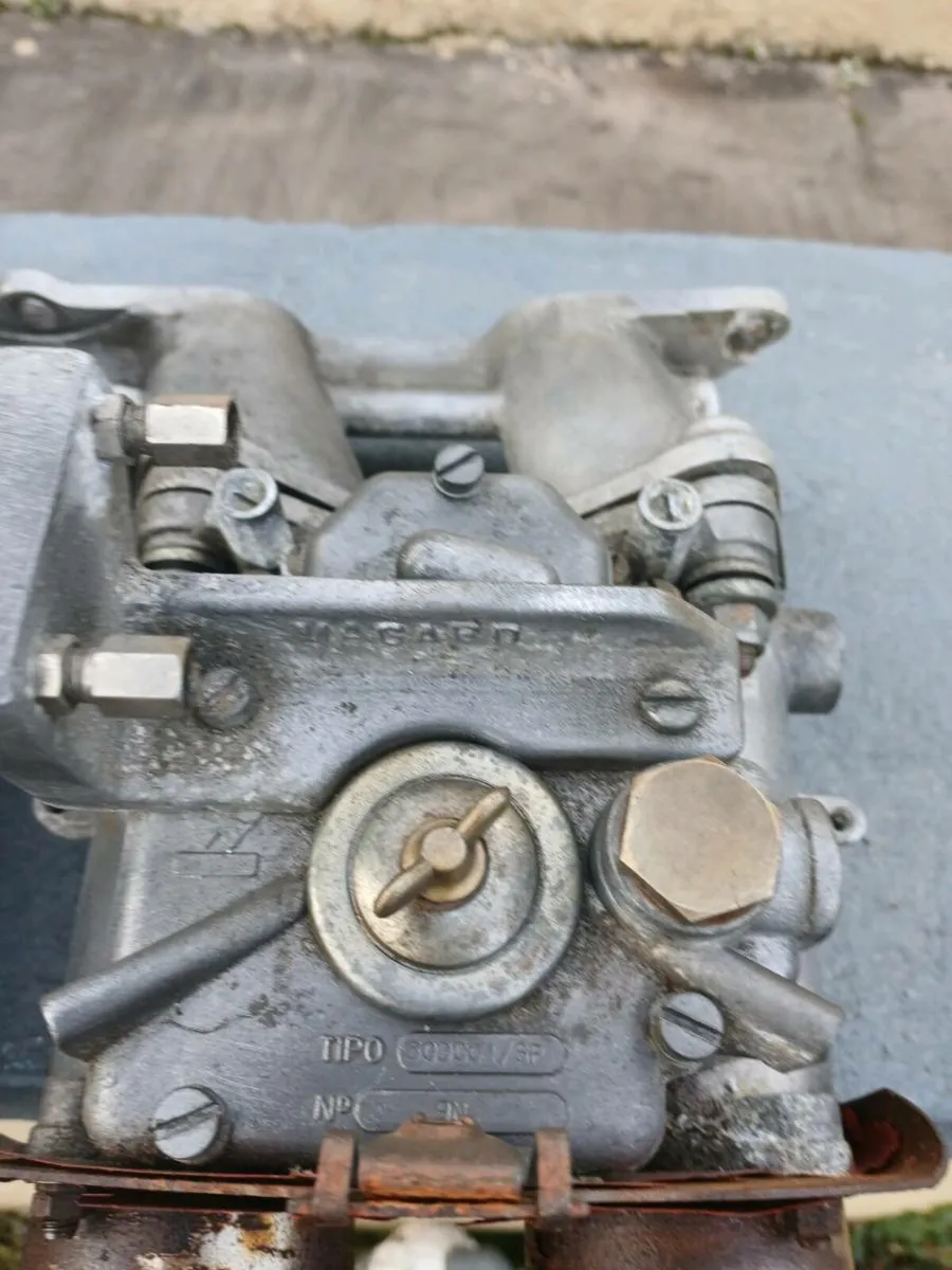 Weber Twin 50 carburettors with  Pinto manifold - Image 4
