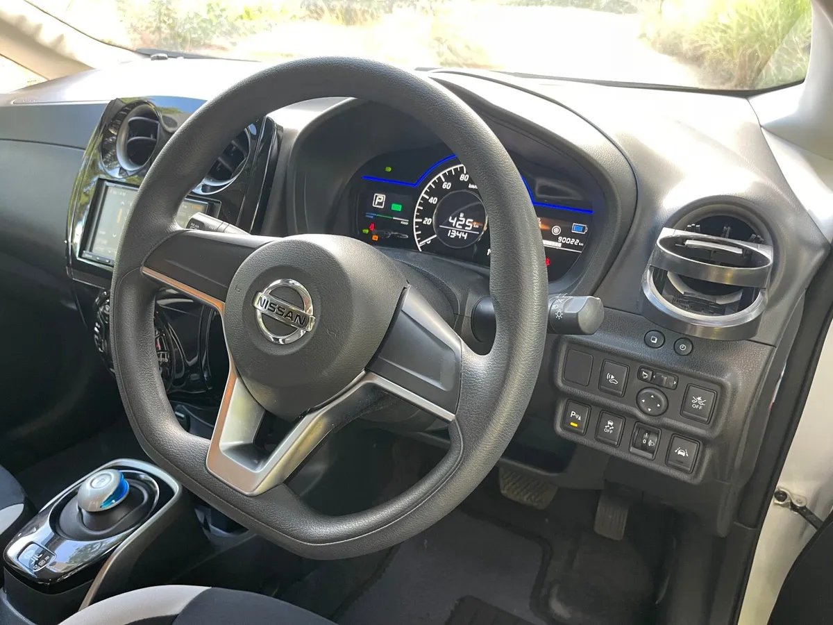 Nissan Note e-Power B 2020 - Image 3