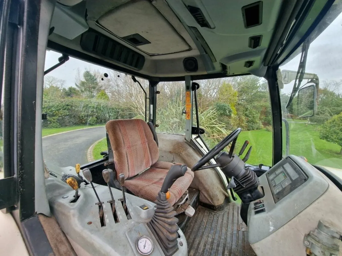 Case IH MX100 Tractor - Image 3
