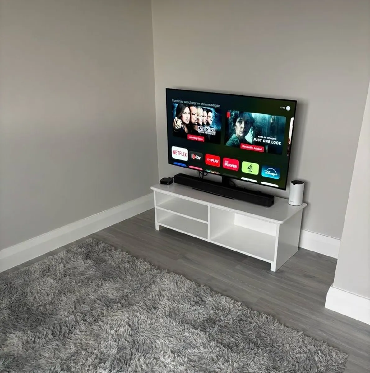Lg C1 48 Inch Oled Tv - Image 1