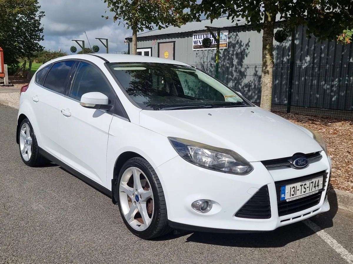 Ford Focus 2013 1.0L petrol ⛽️  nct&tax €5900 - Image 1