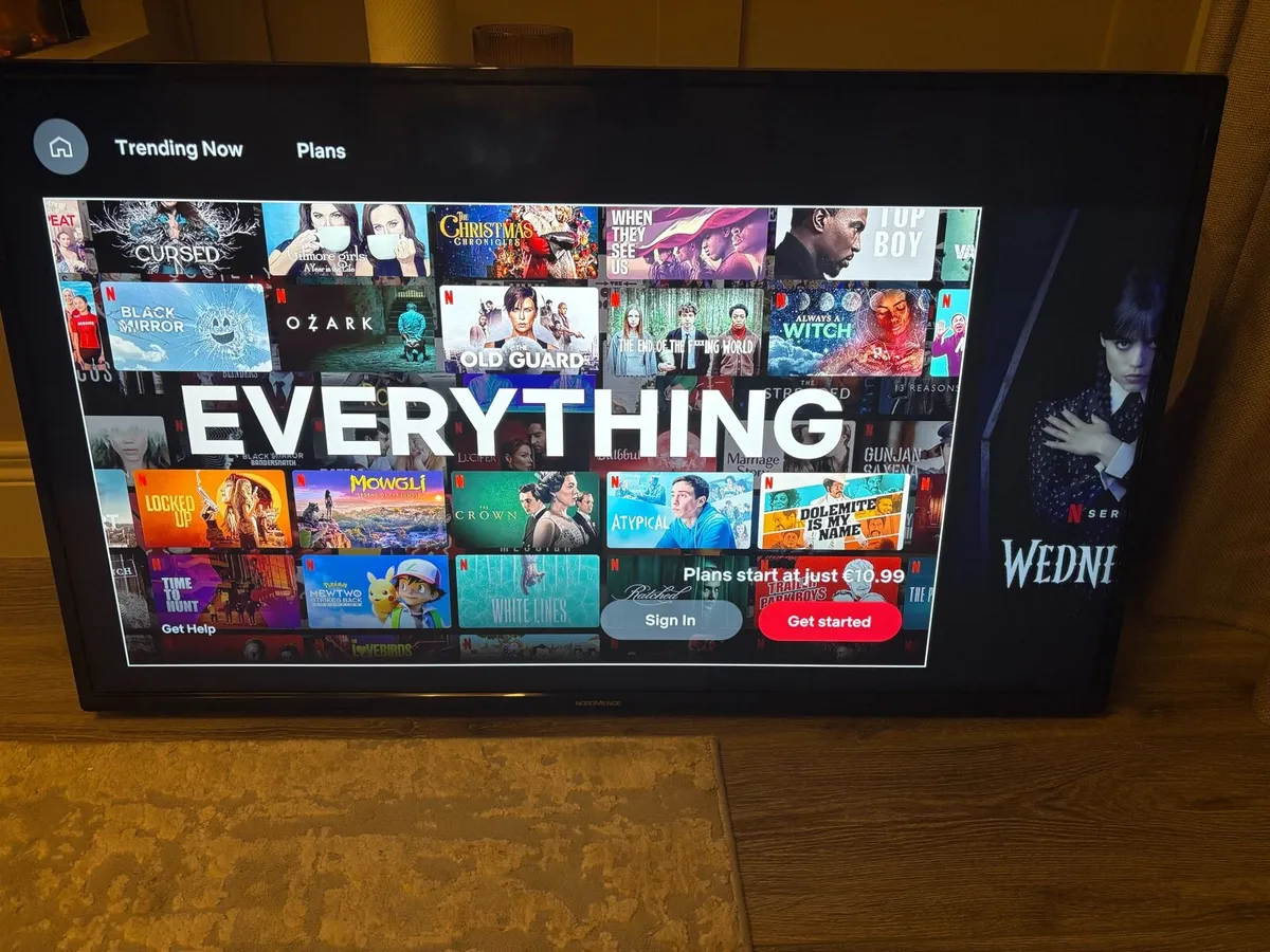 43 Inch Smart Tv - Image 2