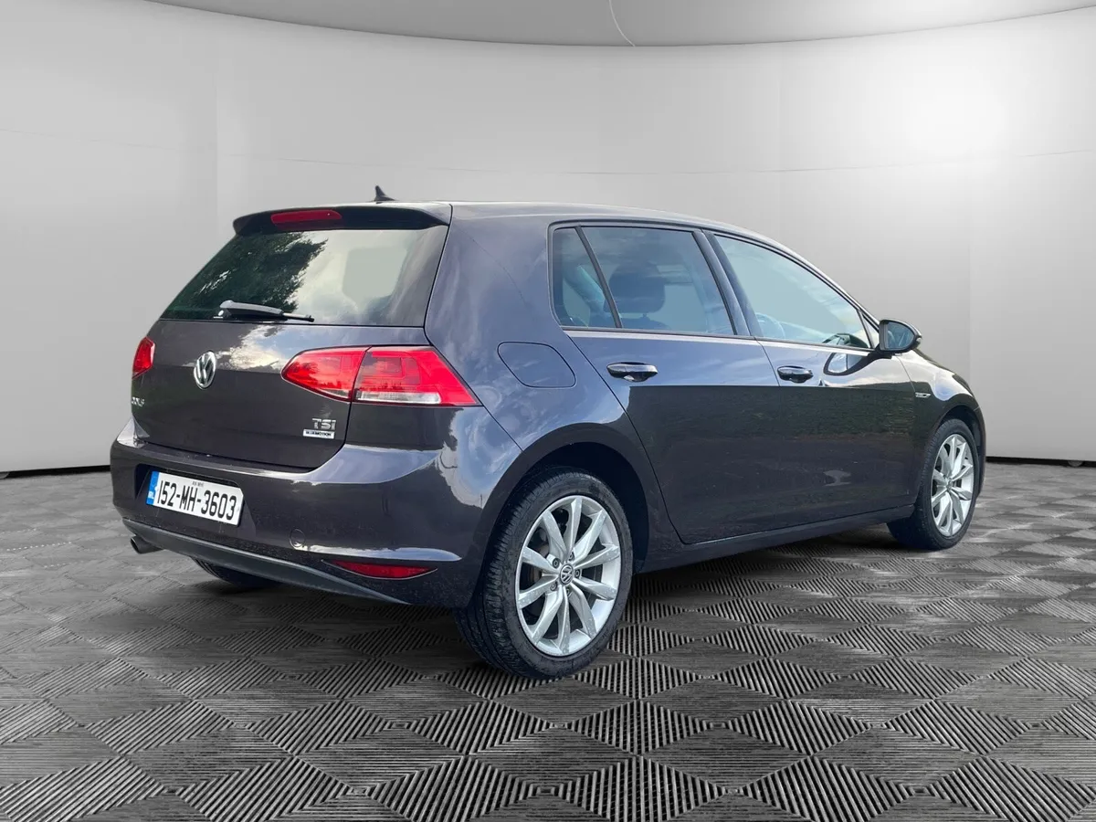 Volkswagen Golf 2015-DSG-Lounge EDT - Image 4