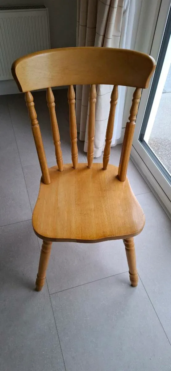 Extendable Kitchen Table and Chairs - Image 4