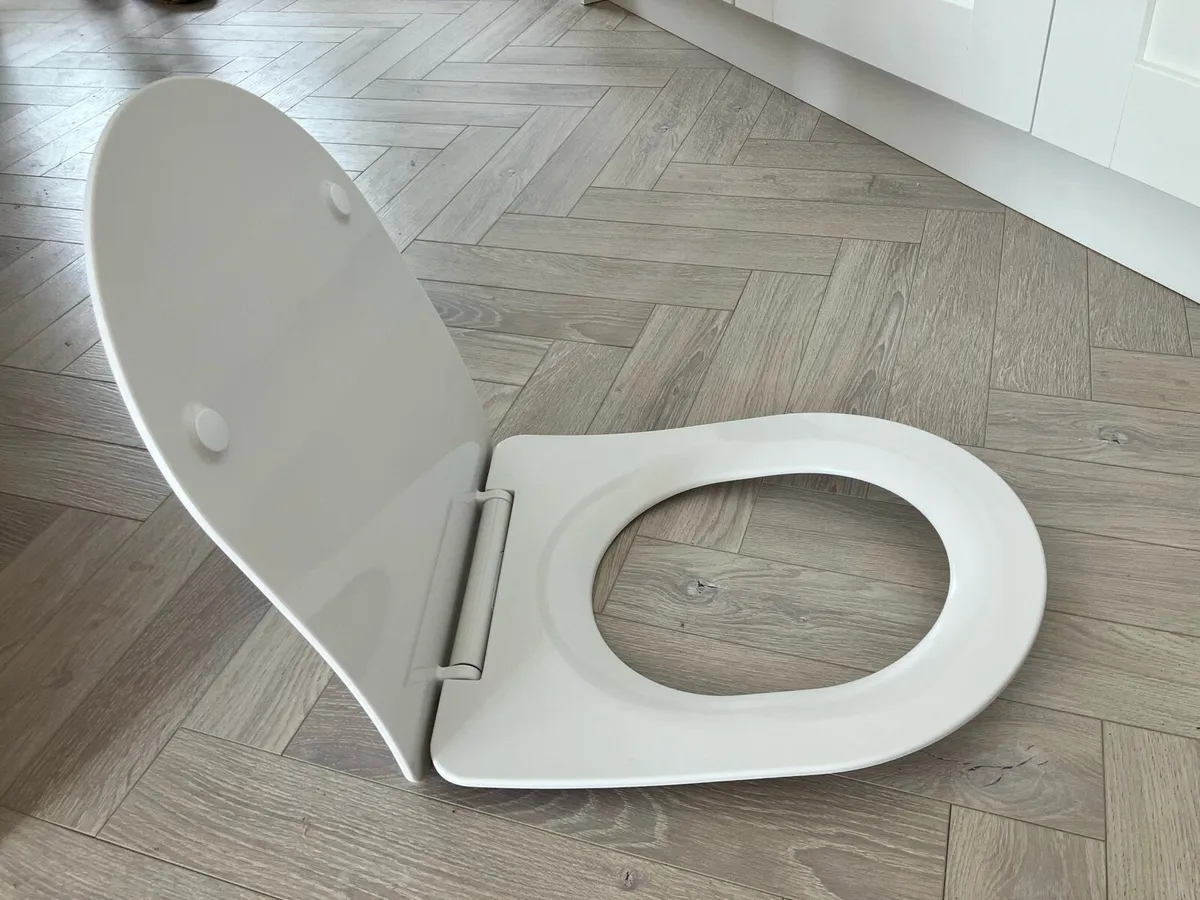 'My Life' Brand new DT slim D toilet seat - Image 2
