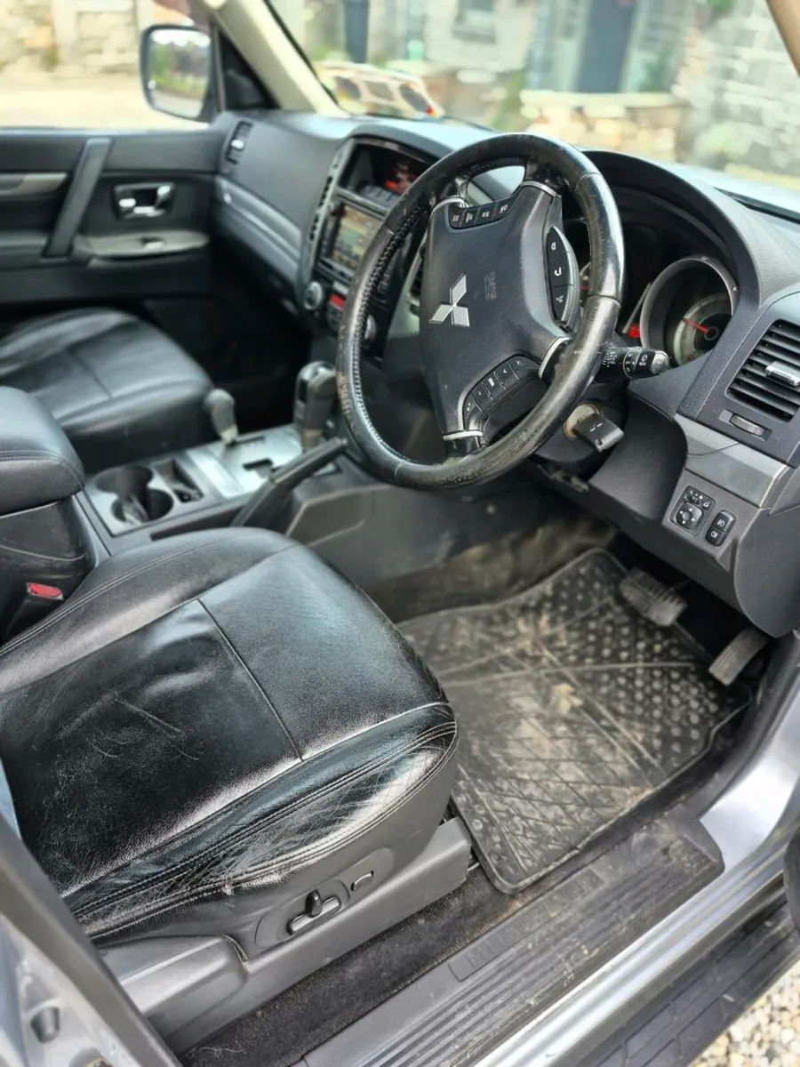 MITSUBISI PAJERO - Image 2