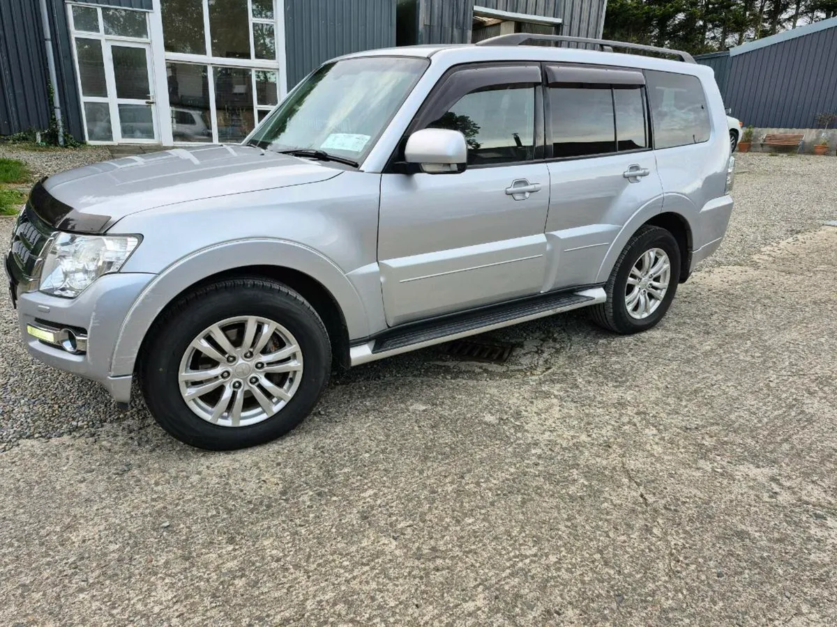 MITSUBISI PAJERO - Image 3