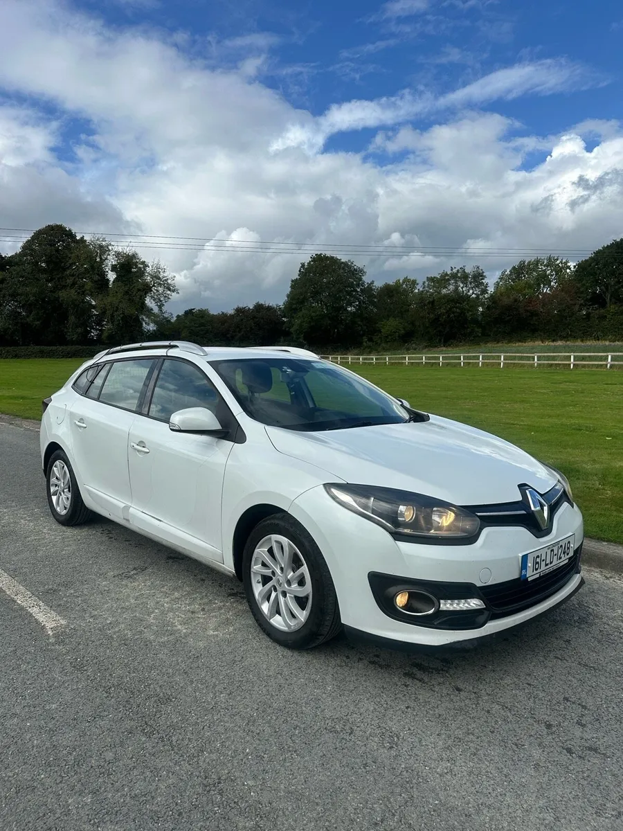 Renault Megane Estate 2016 - Image 1