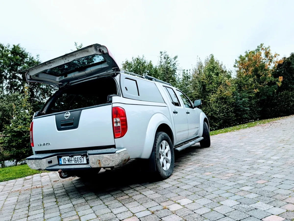 Nissan Navara 2010 - Image 4