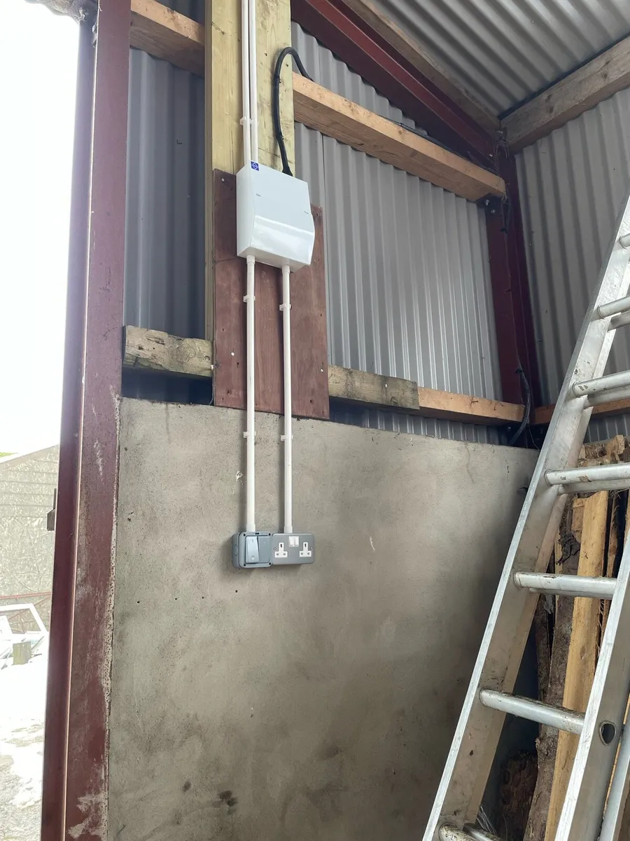 Electrician available - Image 3