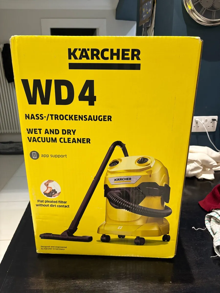 Hoover - KARCHER WET AND DRY VACUUM CLEANER WD 4 - Image 1
