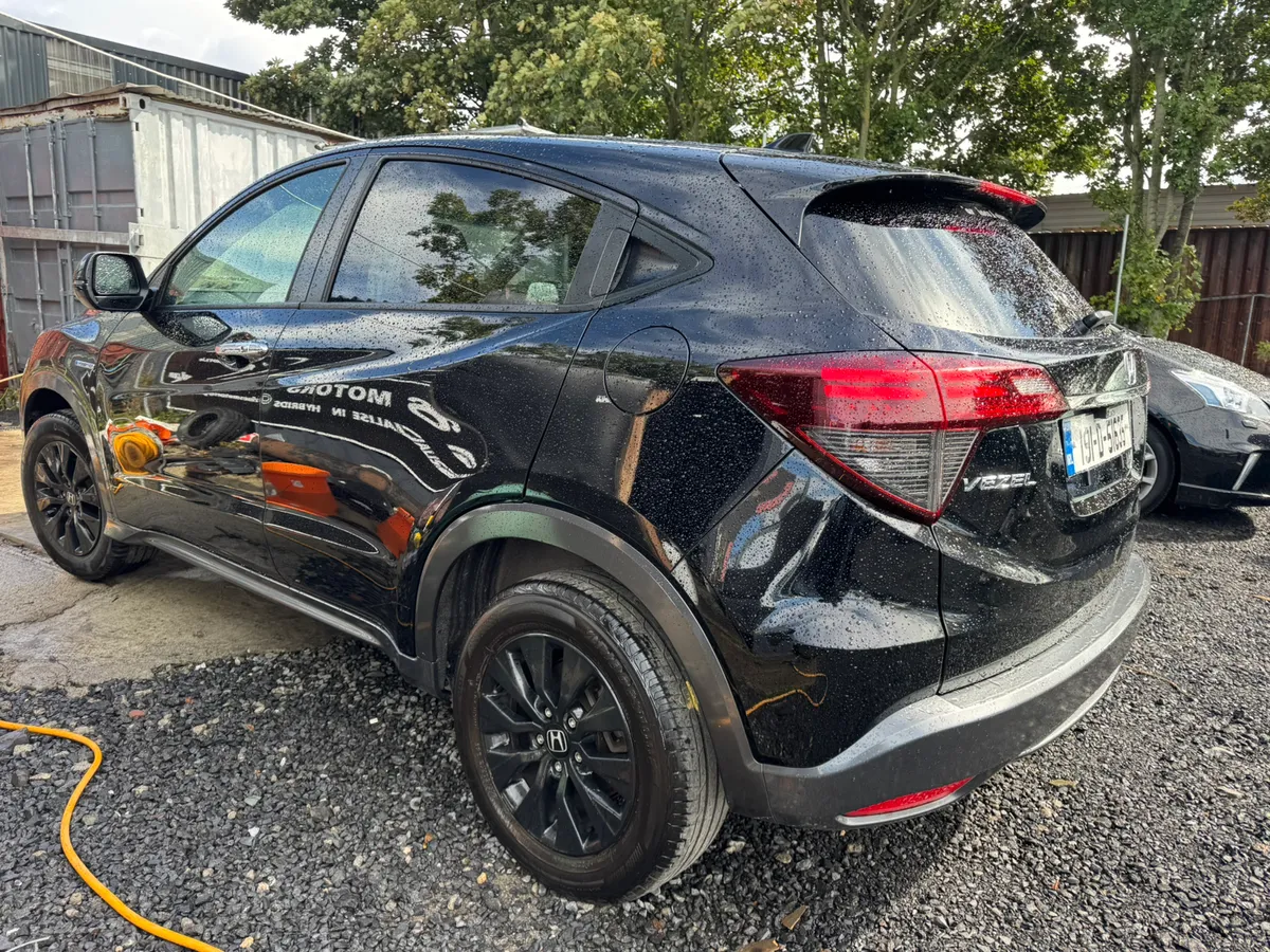 Honda Vezel Automatic - Image 3