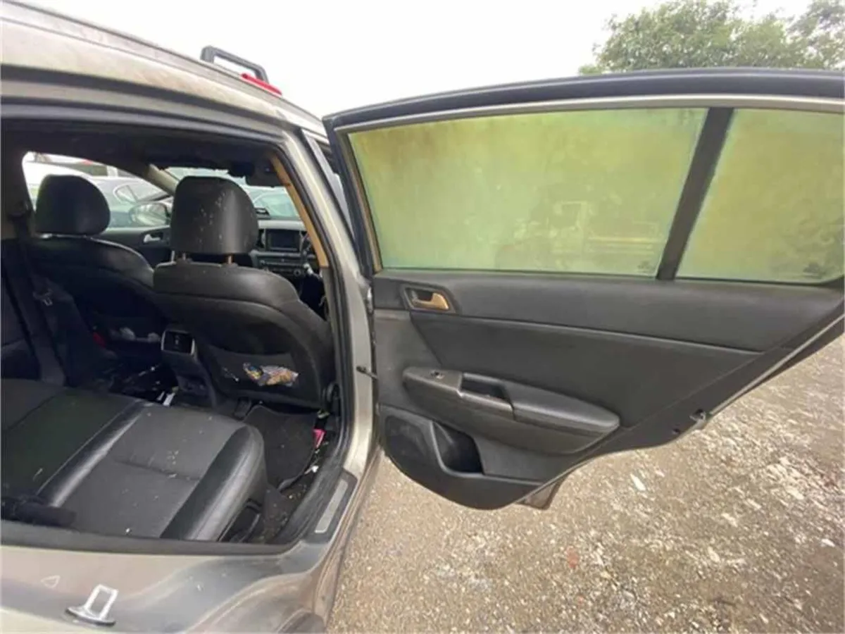 2016 kia Sportage 1.7 - Image 4