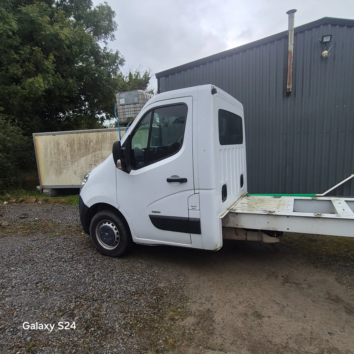 2019 Renault mavano 3.2 rwd - Image 3